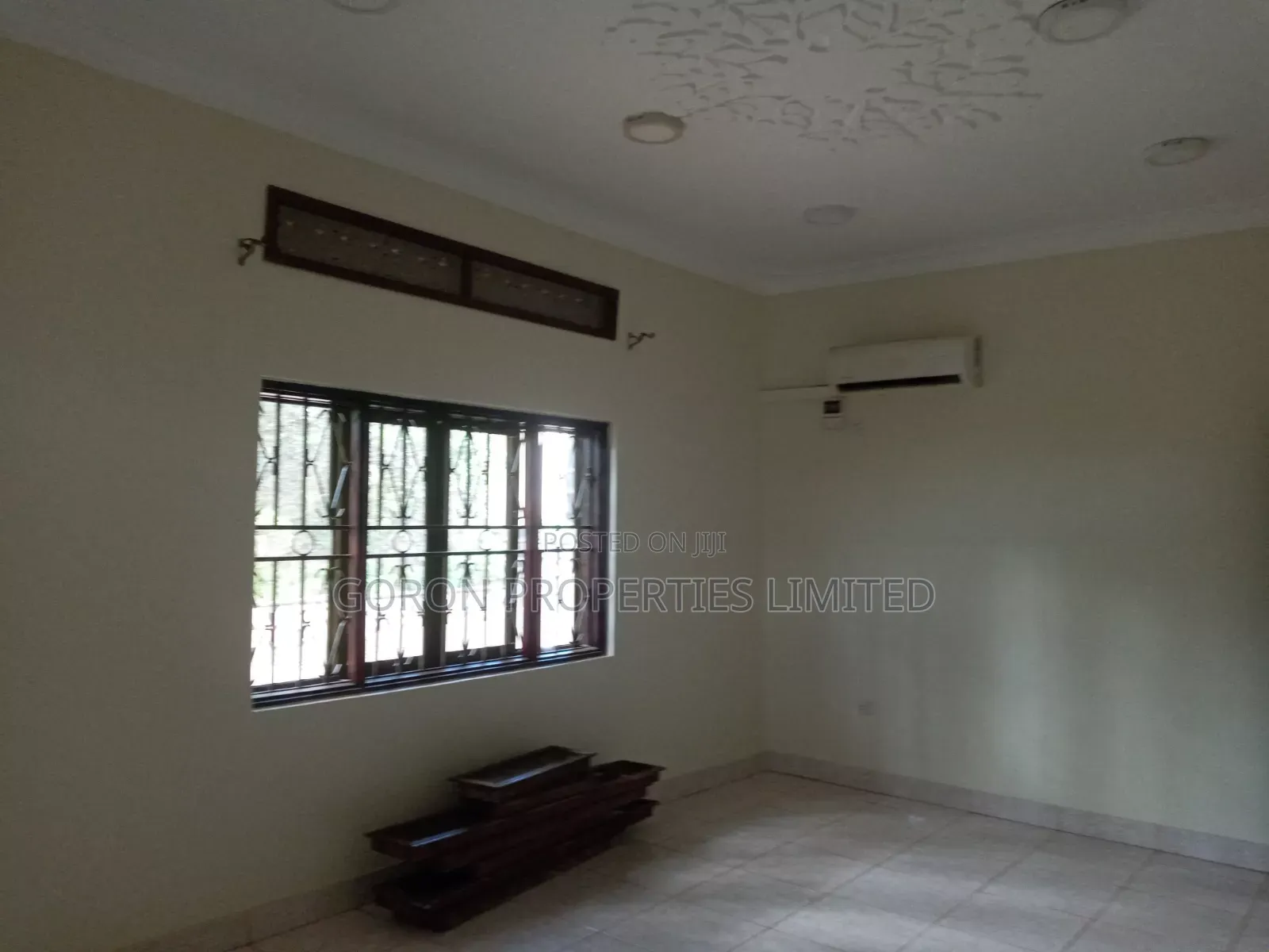 3bdrm Bungalow in Kololo Estate, Central Division for rent