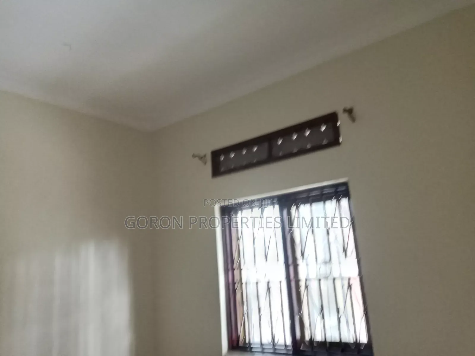 3bdrm Bungalow in Kololo Estate, Central Division for rent