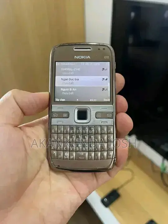 Nokia E72 Gold