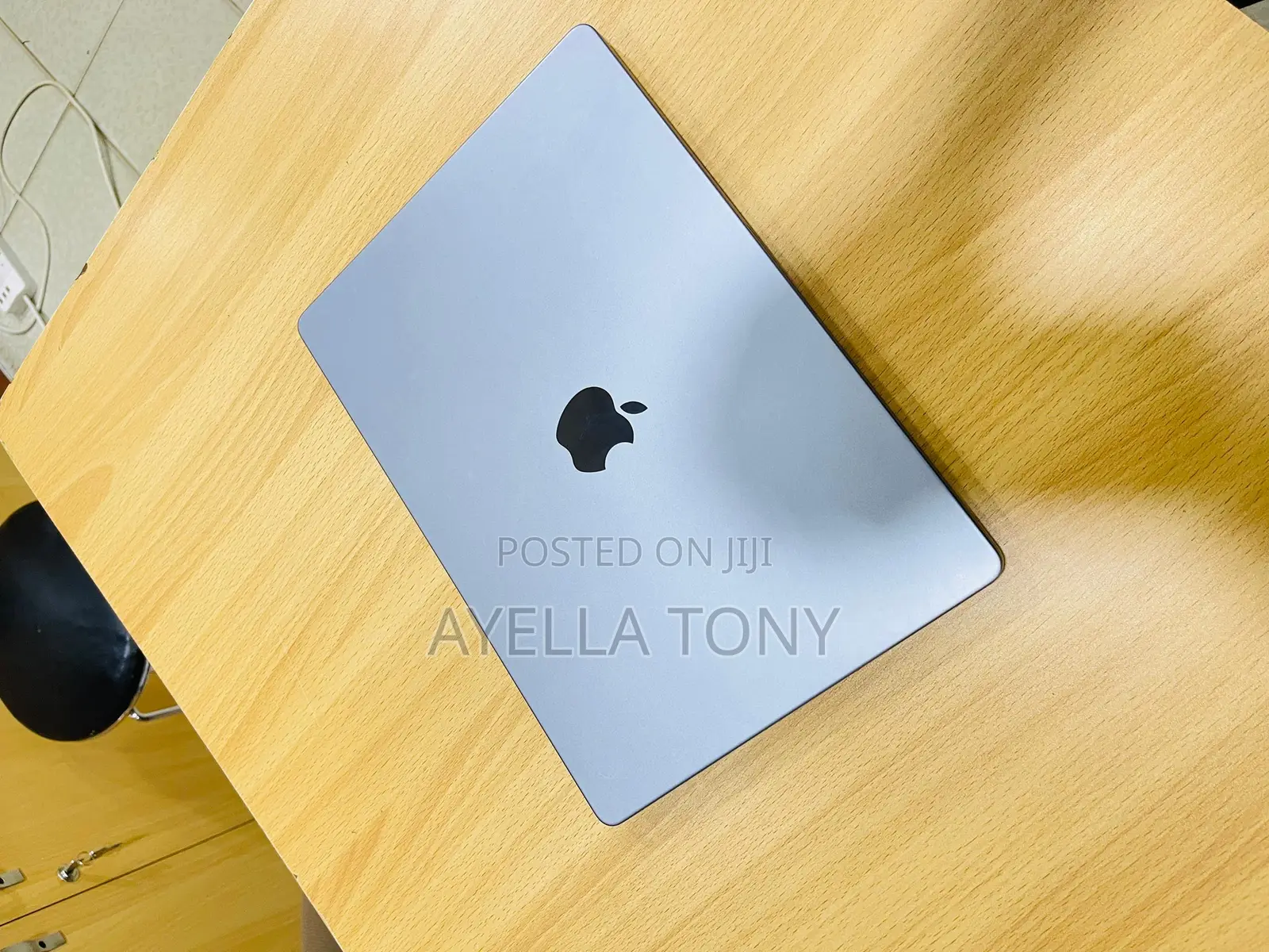 New Laptop Apple MacBook Pro 2023 M3 14-inch 8GB Apple M3 SSD 1T