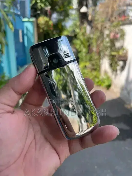 Nokia 6700 classic Silver