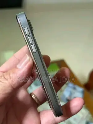 Nokia E72 Gray