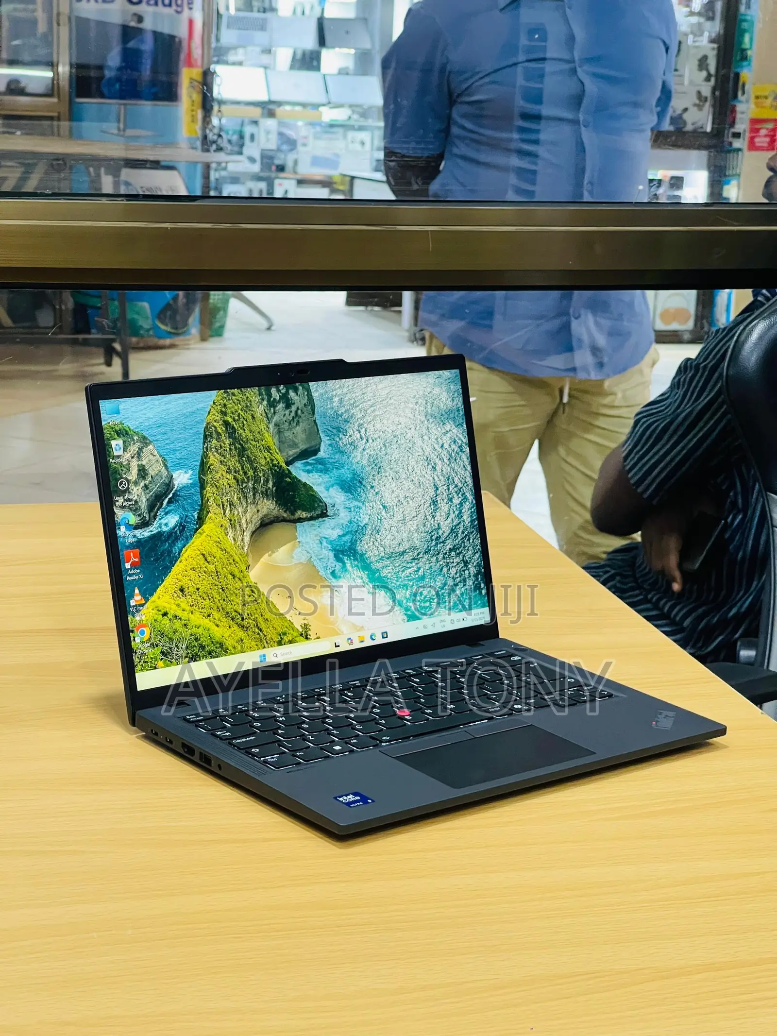 New Laptop Lenovo ThinkPad T14 16GB Intel Core Ultra 5 SSD 512GB