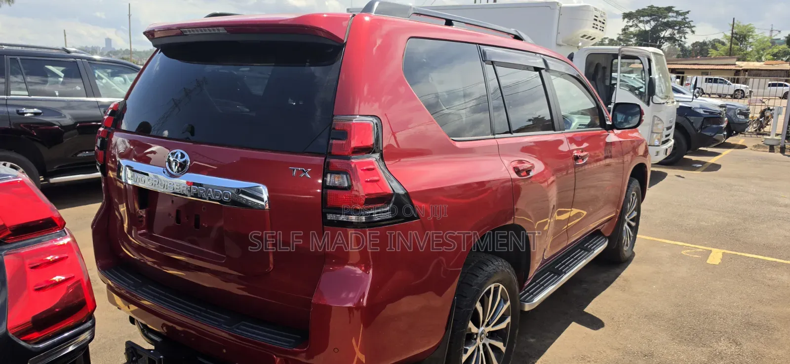 Toyota Land Cruiser Prado 2021 Red