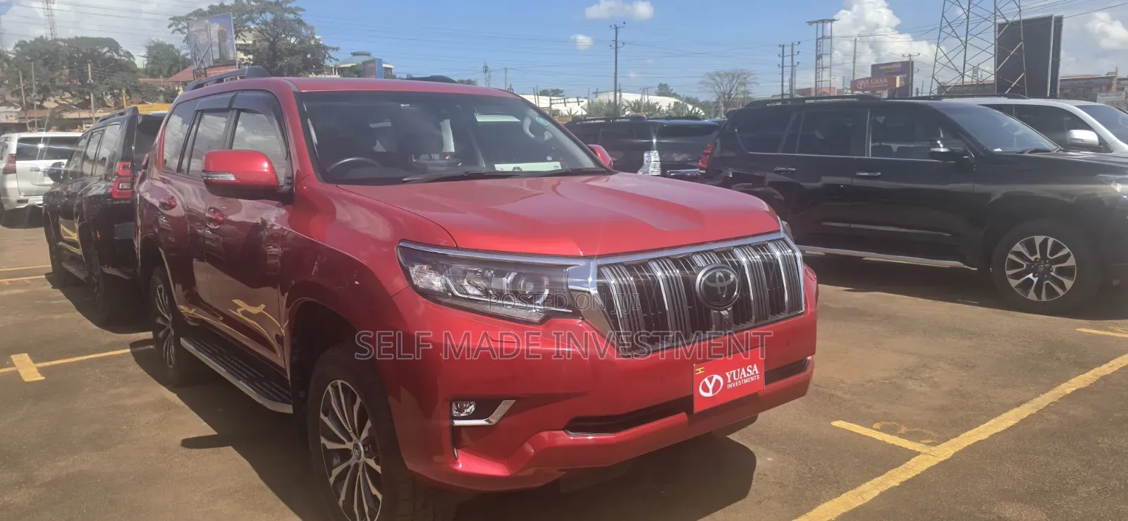 Toyota Land Cruiser Prado 2021 Red