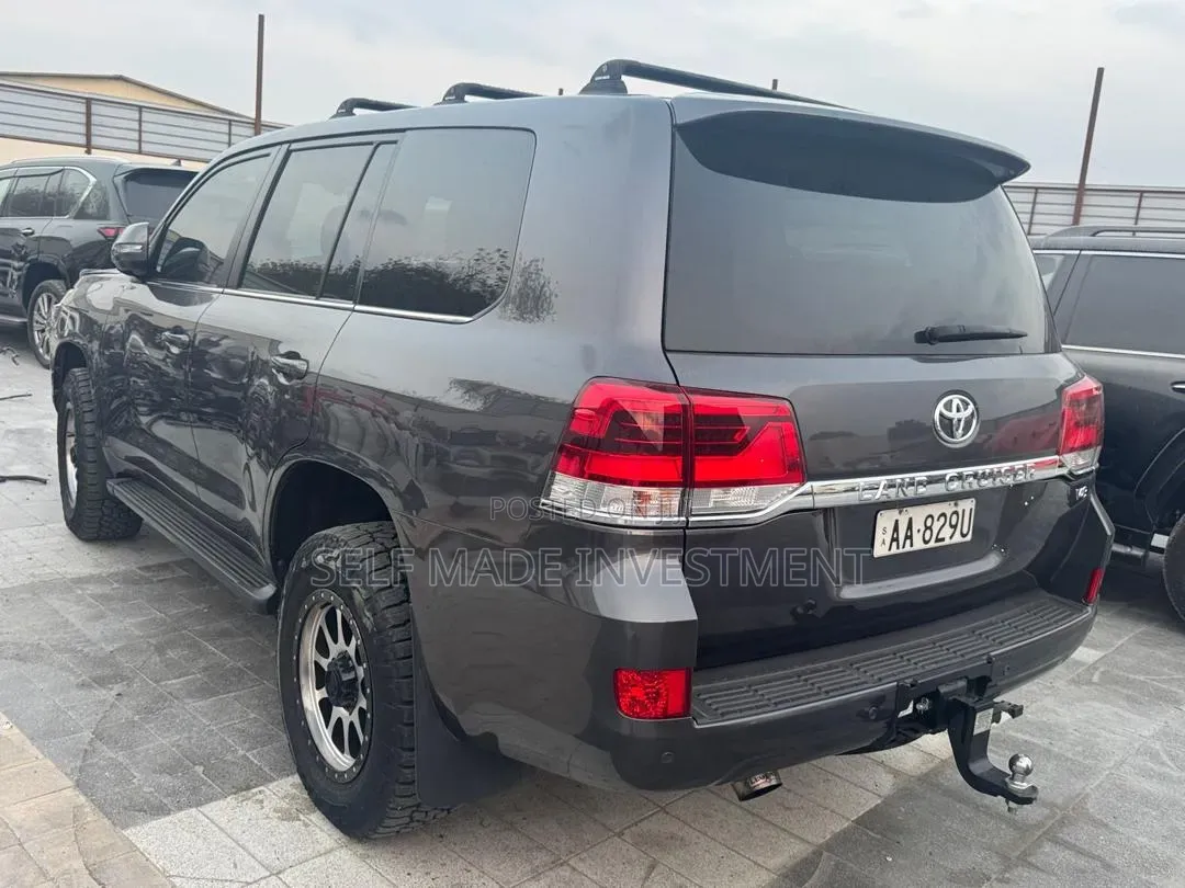 Toyota Land Cruiser 2021 Black