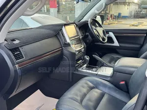 Toyota Land Cruiser 2021 Black