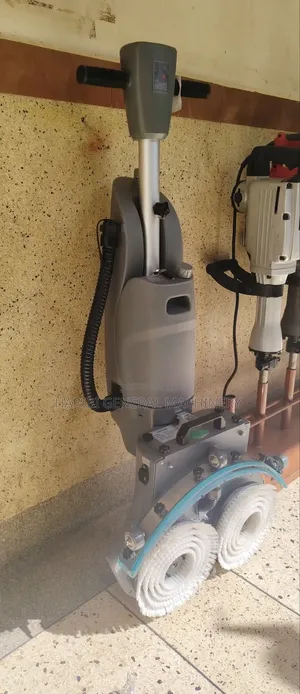 Cordless/Battery Powered High Quality Auto Dry Floor Scrubber