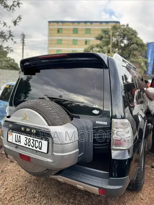 Mitsubishi Pajero 2008 Black
