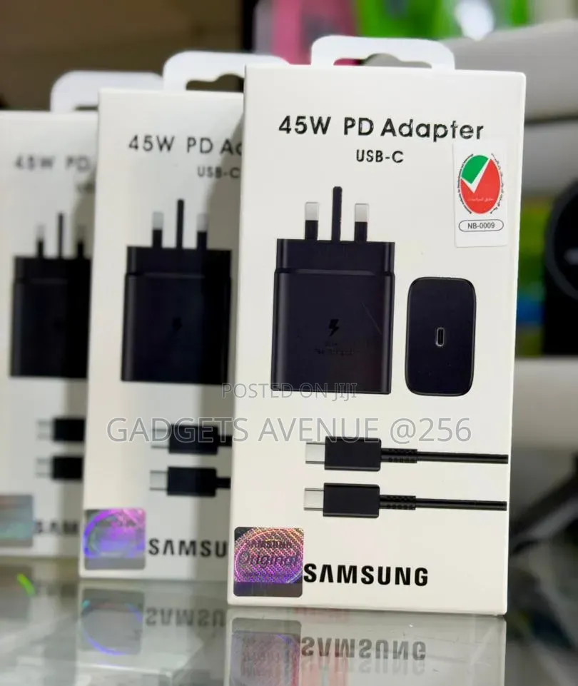 Samsung 45w Pd Adapter With a Usb-C to Usb-C Cable Included in the Box