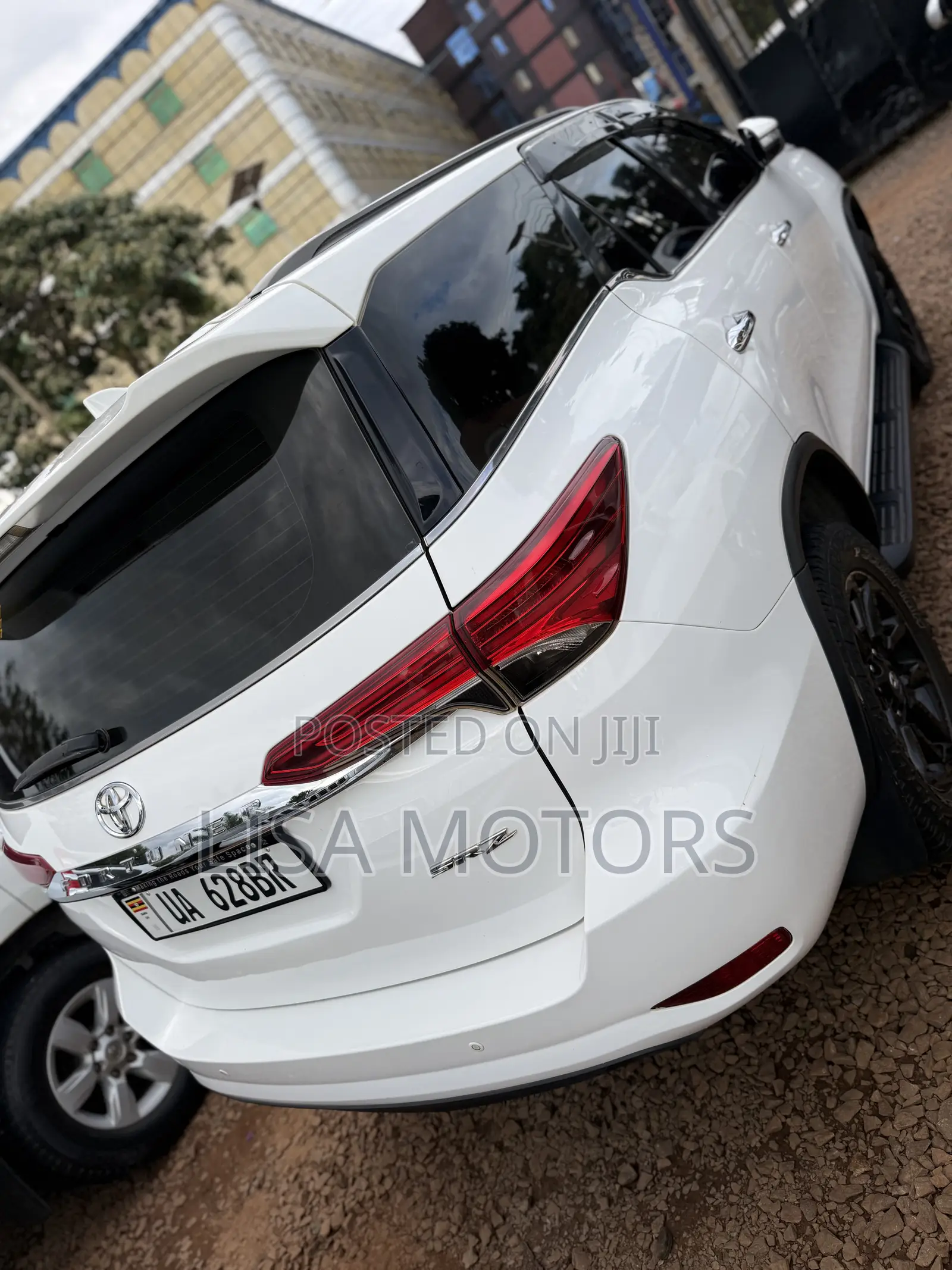 Toyota Fortuner 2.8 D AWD 2017 White