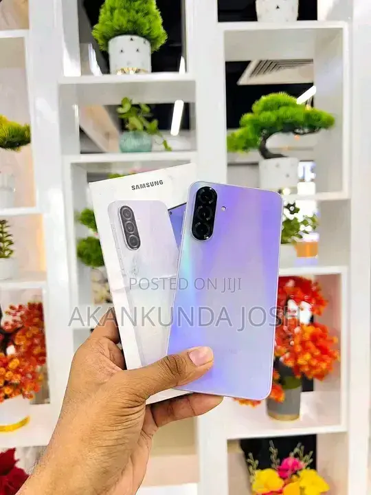 New Samsung Galaxy A36 256 GB Purple