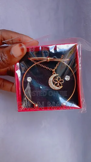 Necklace,Bangle and Earrings