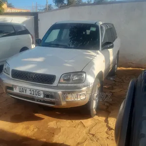 Toyota RAV4 2007 White