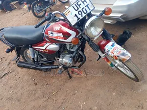 TVS HLX 125 2024 Red