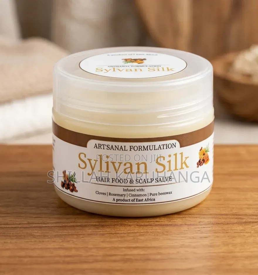 Hair Food Made of Cloves, Rosemary, Cinnamon and Pure Beewax