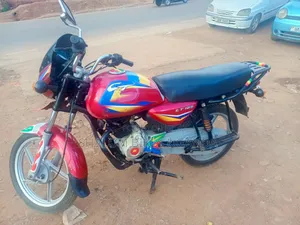 Bajaj CT 125X 2023 Red