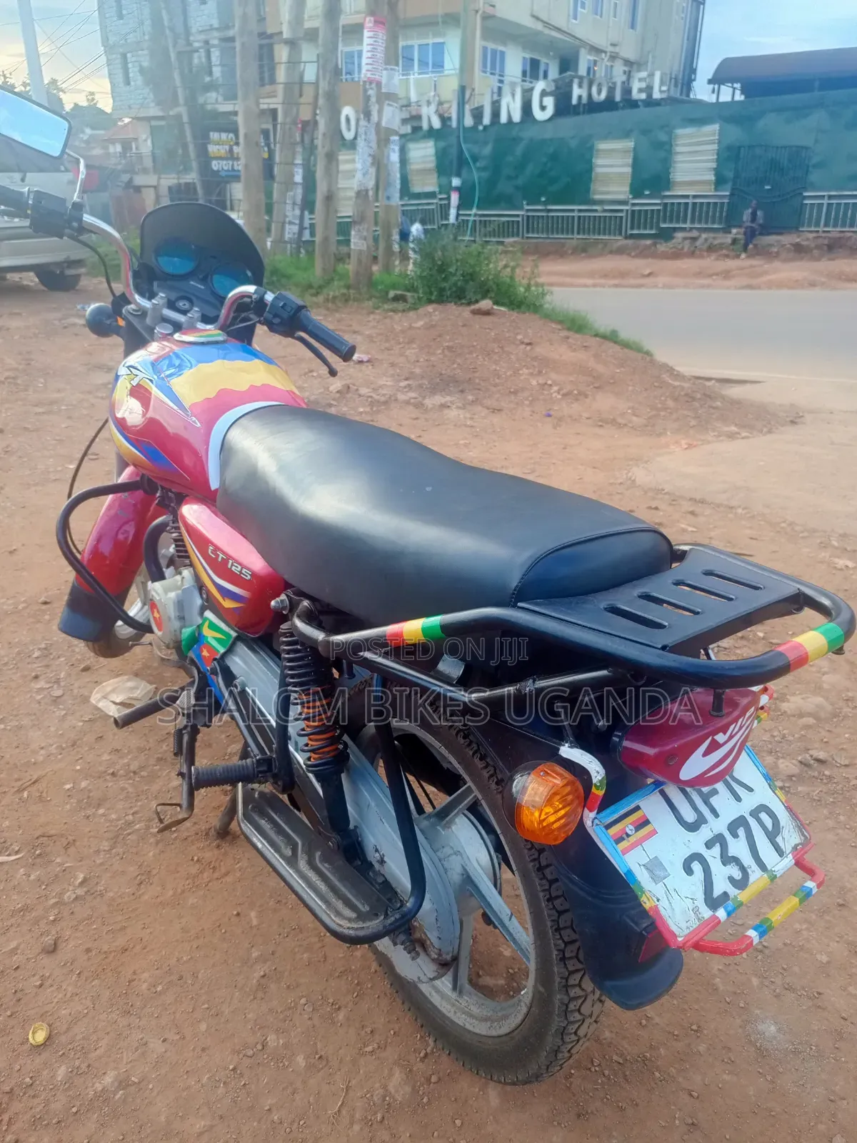 Bajaj CT 125X 2023 Red