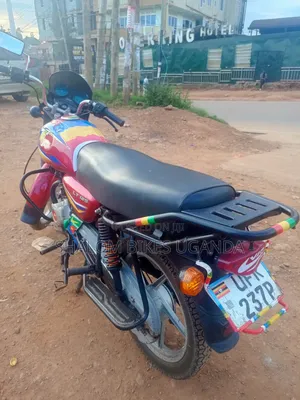 Bajaj CT 125X 2023 Red