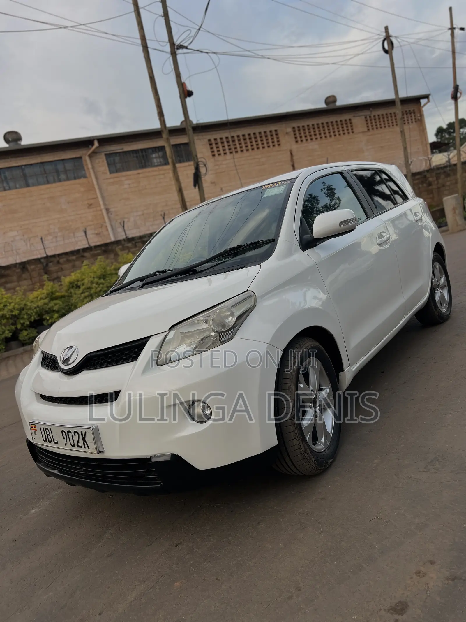 Toyota IST 2009 White