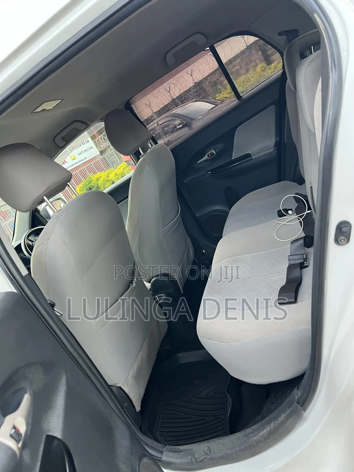Toyota IST 2009 White