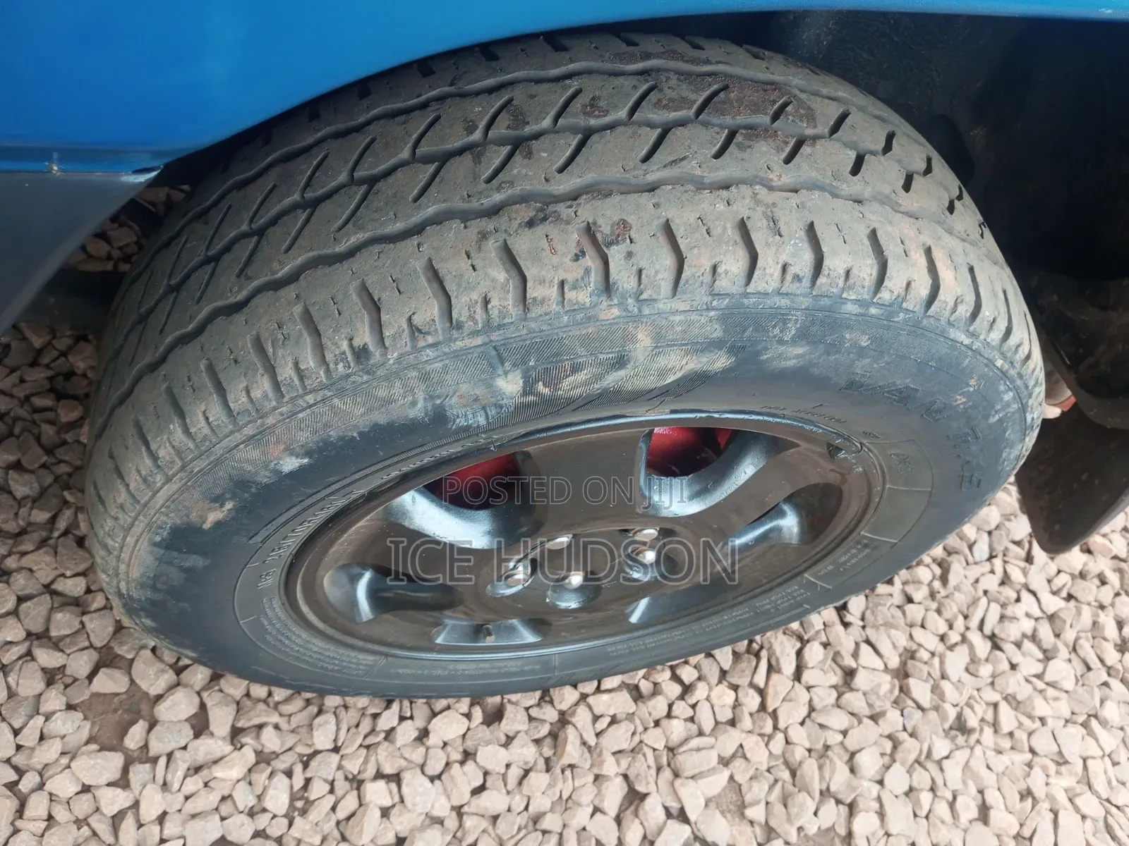 Toyota RAV4 1997 Blue