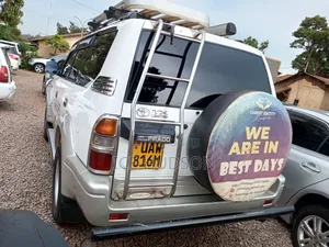 Toyota Land Cruiser Prado 1999 White