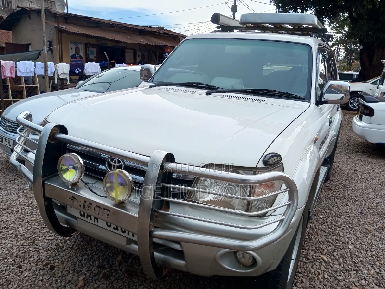 Toyota Land Cruiser Prado 1999 White
