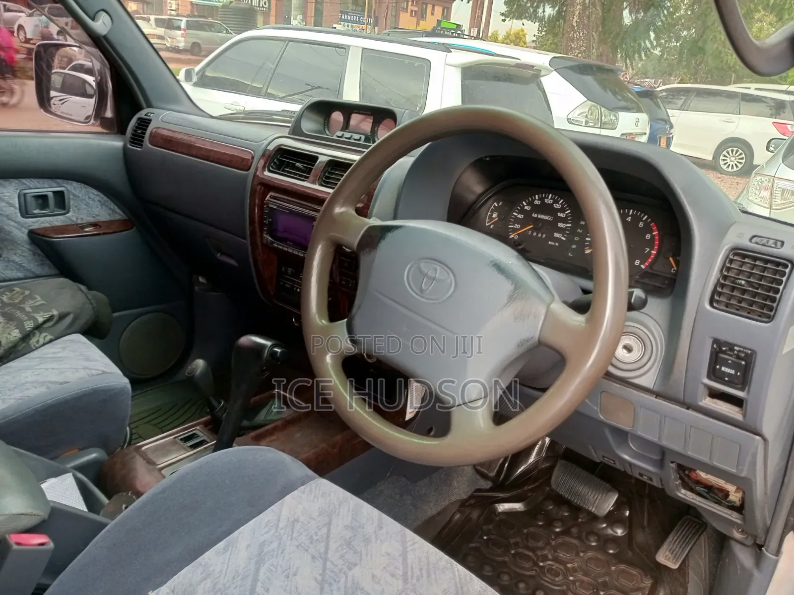 Toyota Land Cruiser Prado 1999 White