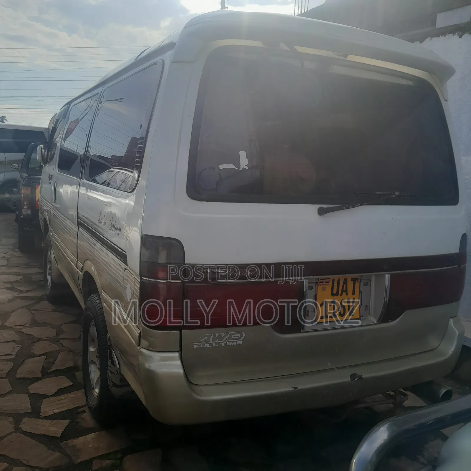 Toyota HiAce 1998 Silver