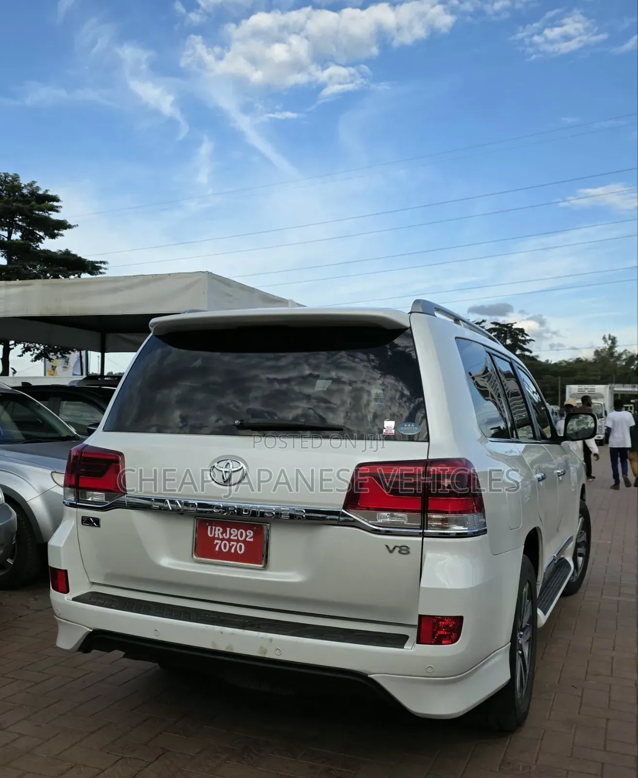 Toyota Land Cruiser 4.6 V8 ZX 2018 White