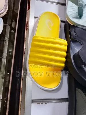 Olukai Men's Komo Slide Sandals
