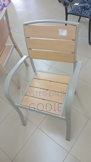 Modern Metal and Faux-Wood Outdoor Patio Chair