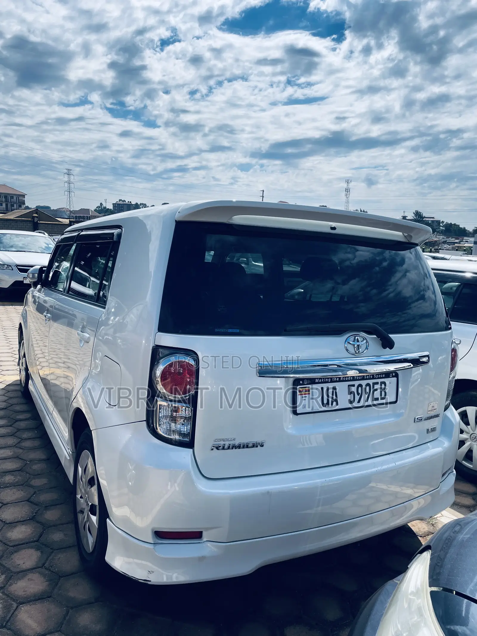 Toyota Corolla Rumion 2012 White