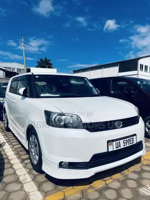 Toyota Corolla Rumion 2012 White
