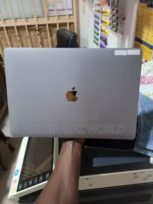 Laptop Apple MacBook Pro 2016 16GB Intel Core i7 SSD 512GB