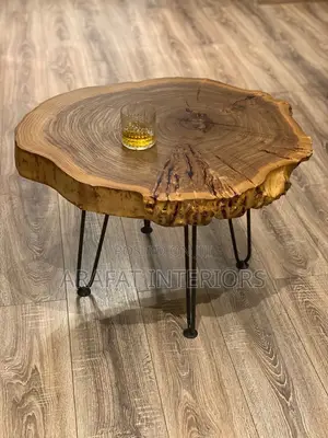 Handcrafted Live-Edge Beauty