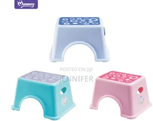 Momeasy Portable Antislip Kids Step Stools