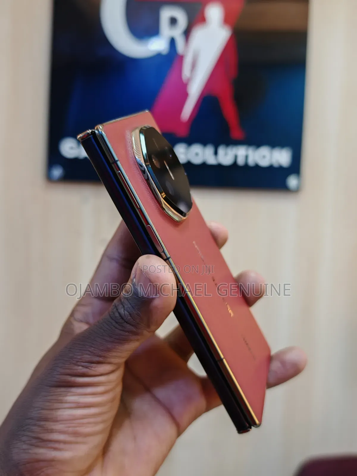 Huawei Mate XT Ultimate Design 1 TB Red