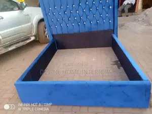 Tufted Headboard Bed