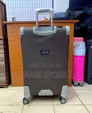 Travel Suitcase-Medium (Size 28)