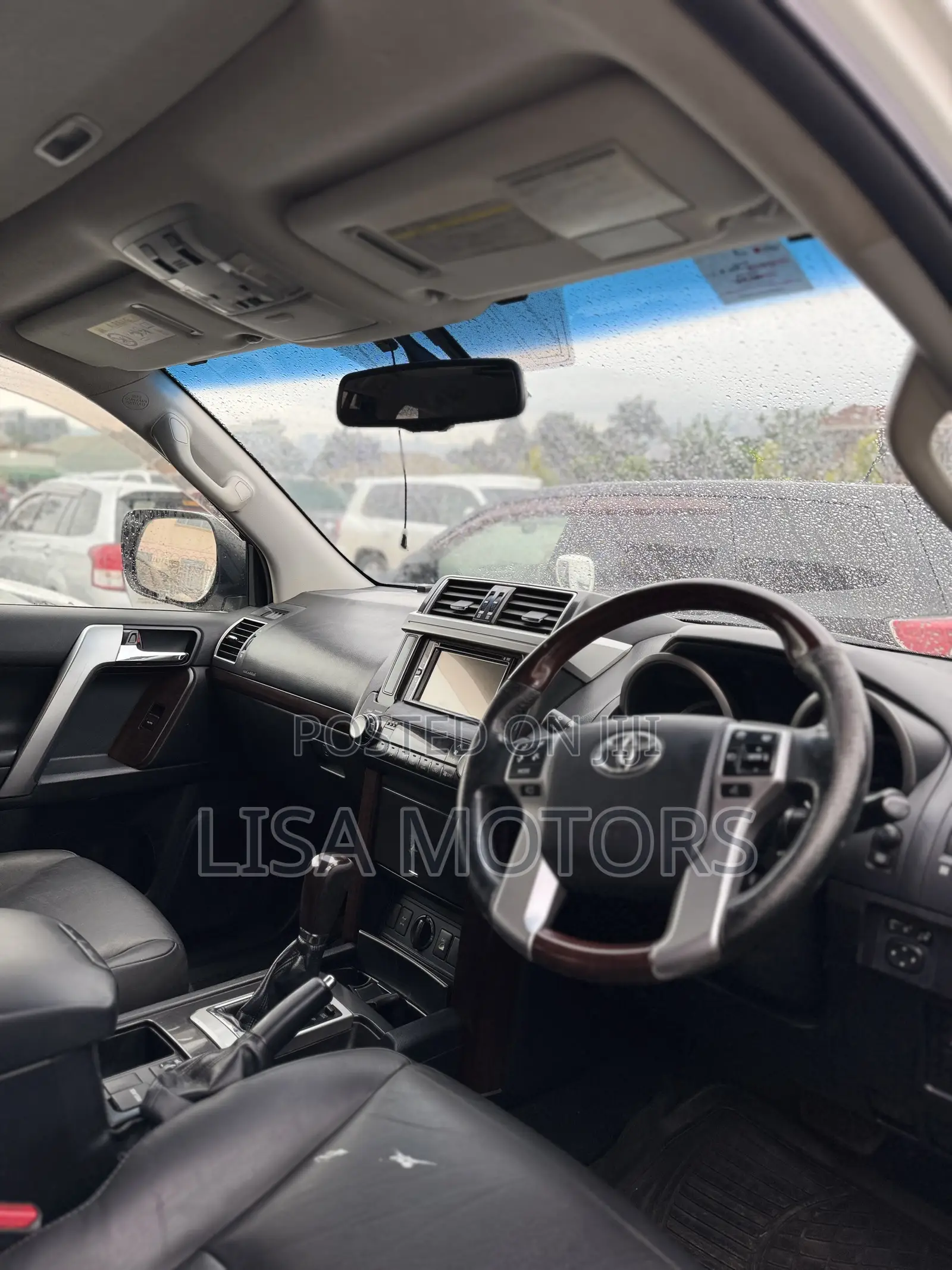Toyota Land Cruiser Prado 2017 White