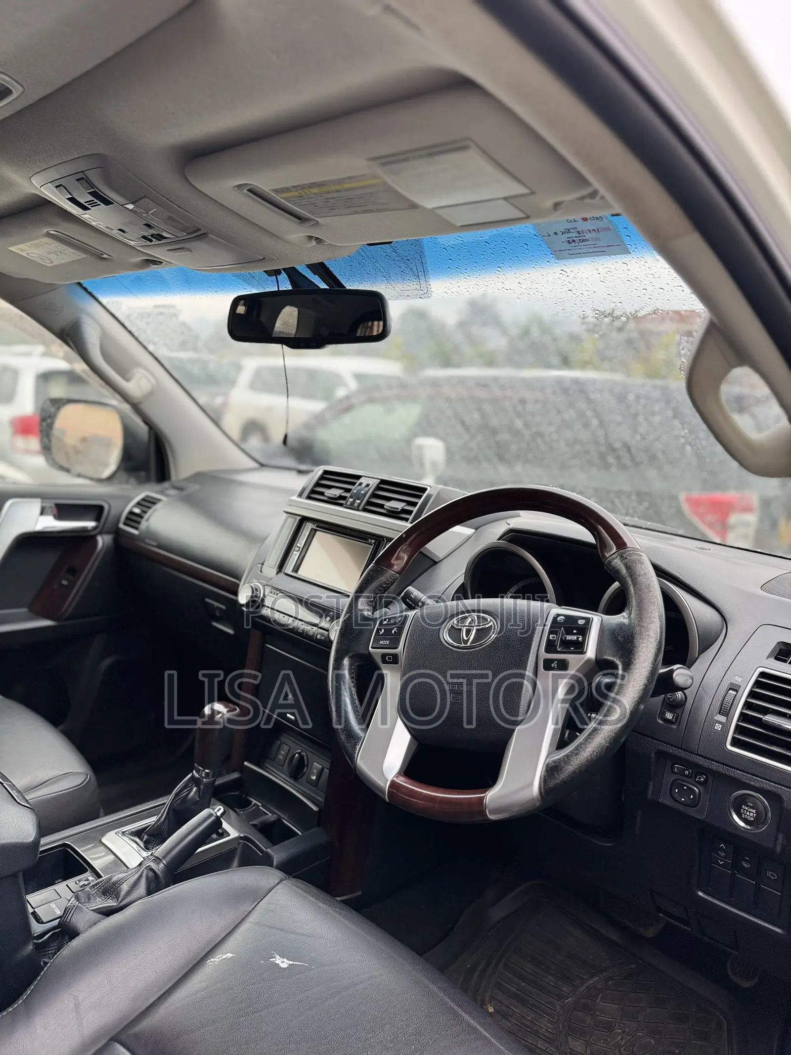 Toyota Land Cruiser Prado 2017 White