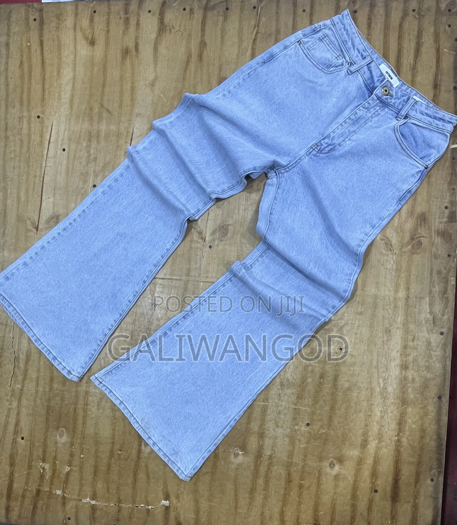 Buggy Jeans