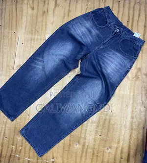 Buggy Jeans