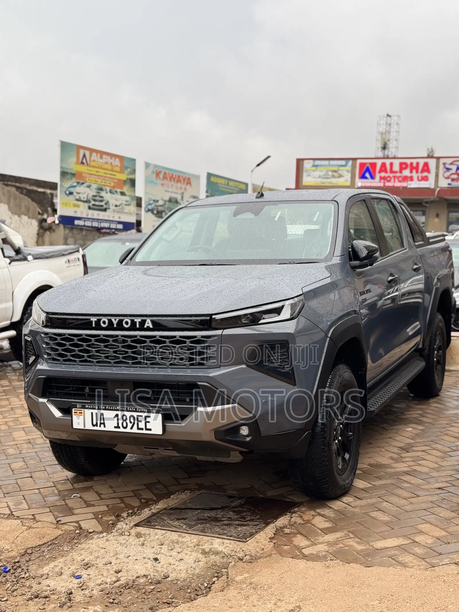 New Toyota Hilux 2024 Gray