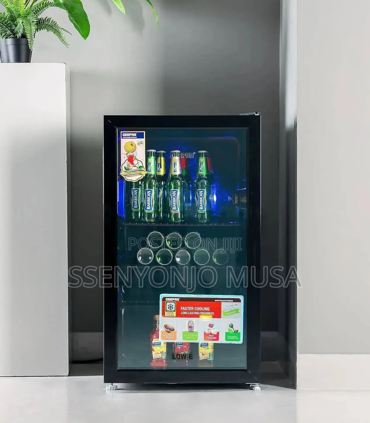 Geepas 120l Showcase Chiller – Glass Door Beverage Fridge