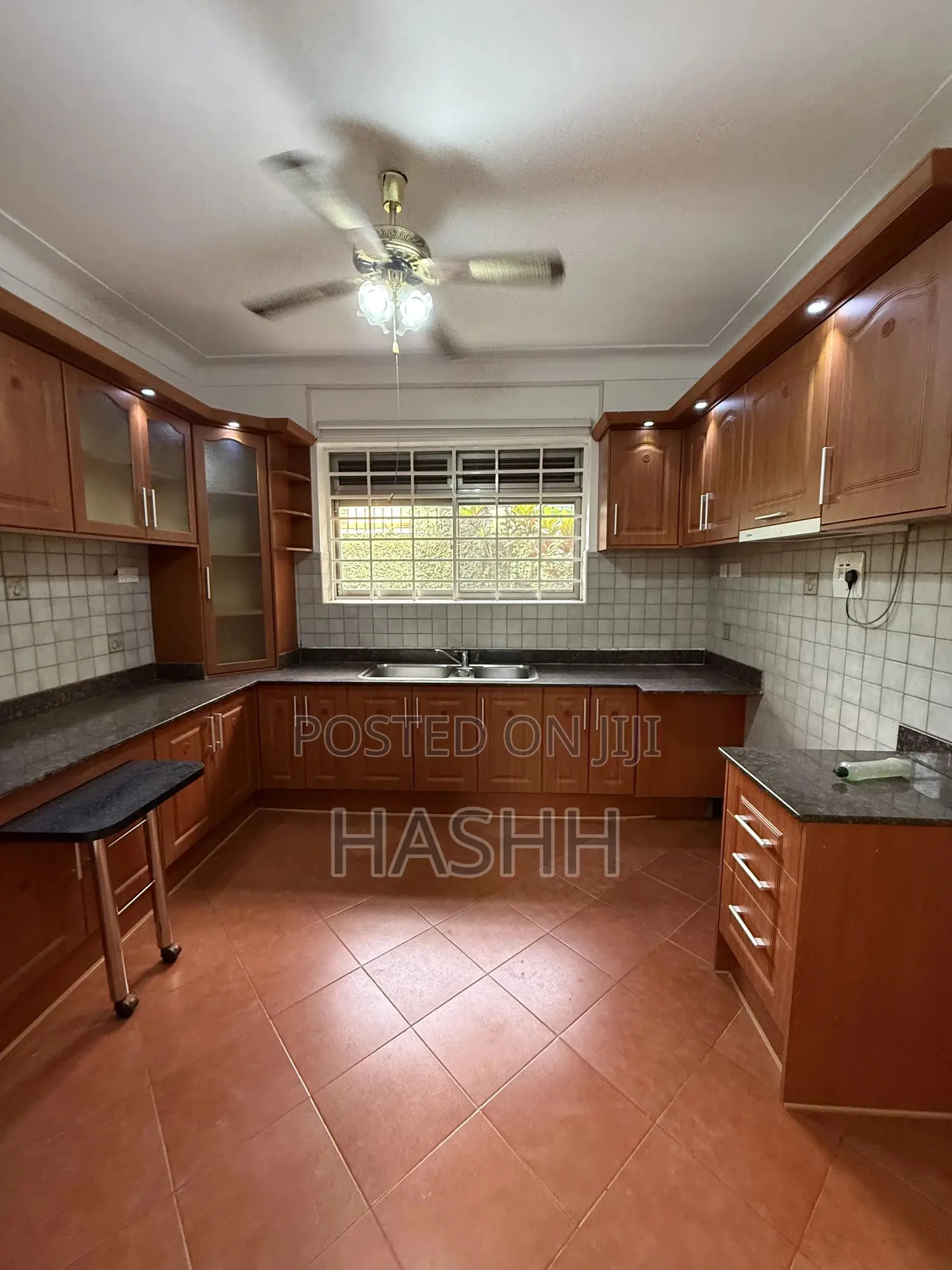4bdrm House in Muyenga, Central Division for rent