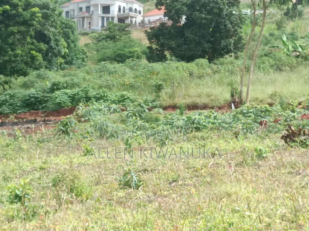Land for Sale in Kitende With Lake View