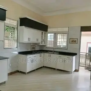 4bdrm Apartment in Kansanga, Makindye for rent